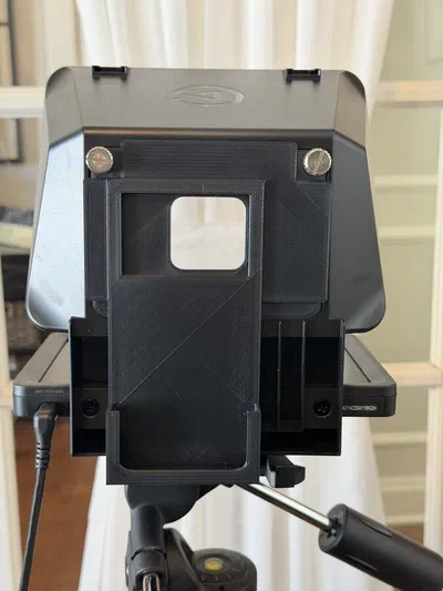iPhone 17 Pro Backplate for Elgato Prompter